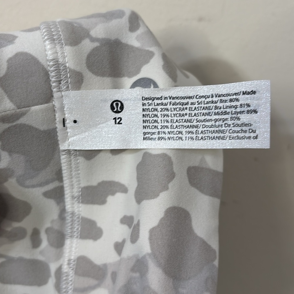 Lululemon Align V-Neck Bra Cheetah Camo Antique White Multi Size 12 NWT - Picture 7 of 7